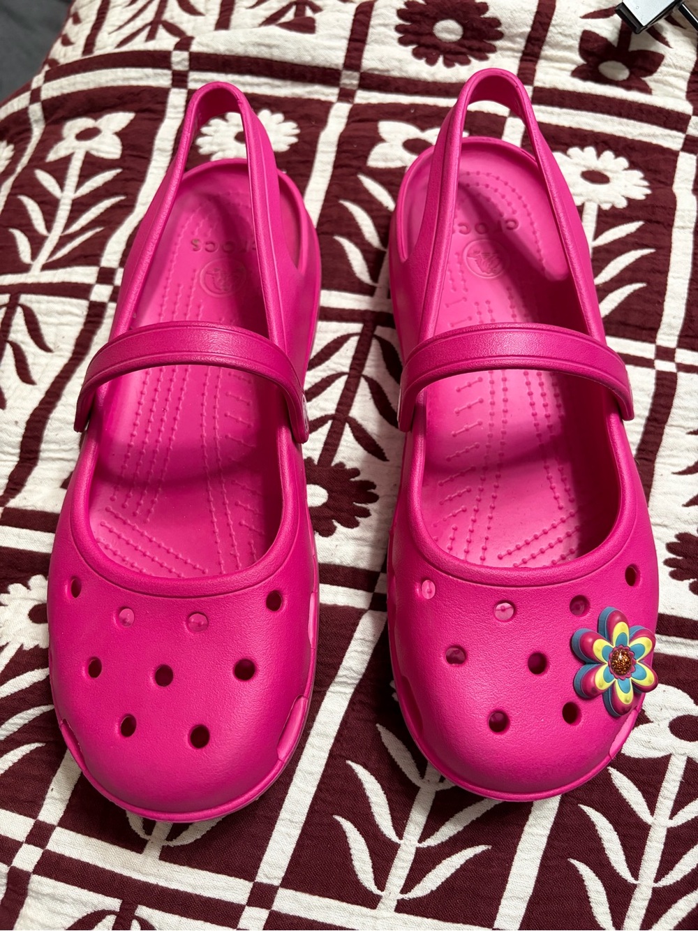 CROCS Shayna Mary Jane Clogs in Bright Pink with Flower Charm size 9
